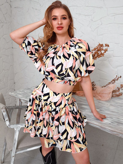 Strong Reputation Floral Print Crop Top - Fashion Genie Boutique