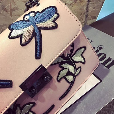 Embroidered Pink Chain Crossbody Handbag - Fashion Genie Boutique